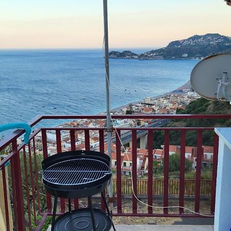 Casa Vacanze Luna Apartman Letojanni Kültér fotó
