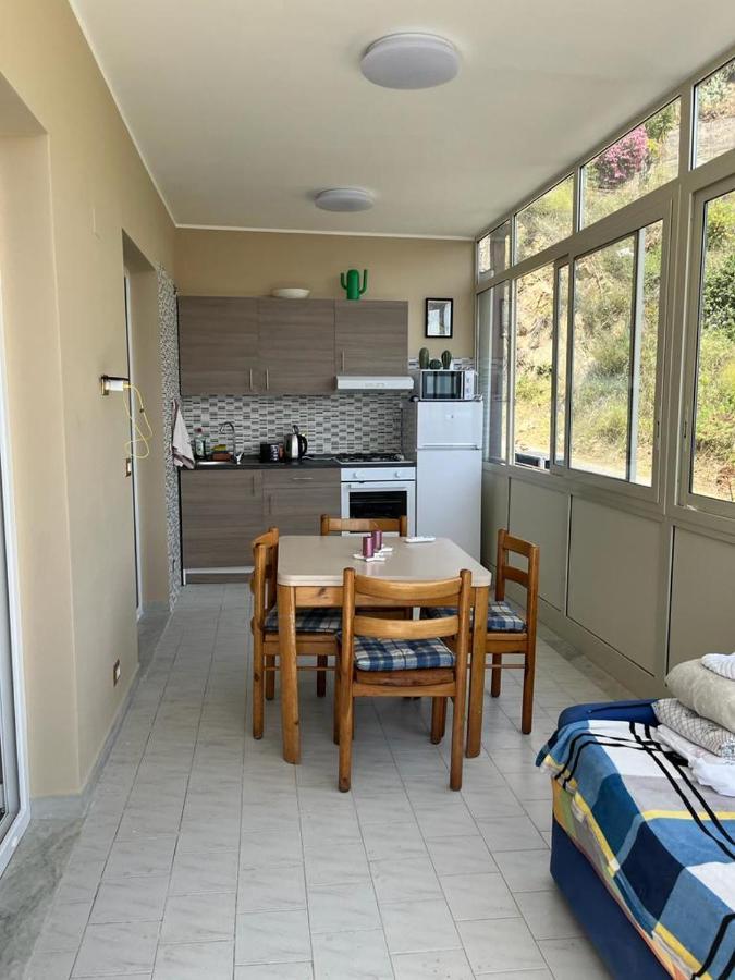 Casa Vacanze Luna Apartman Letojanni Kültér fotó