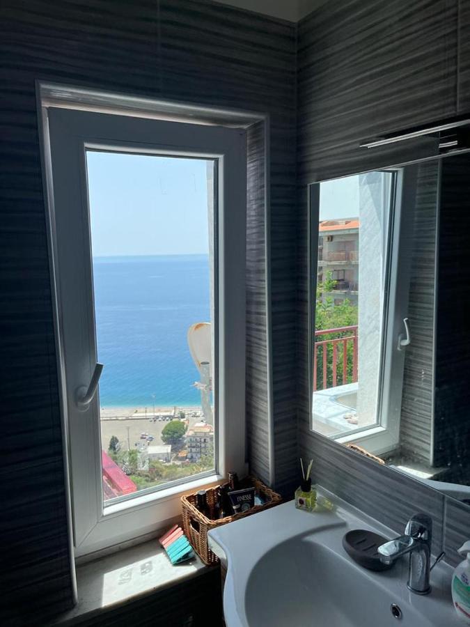 Casa Vacanze Luna Apartman Letojanni Kültér fotó